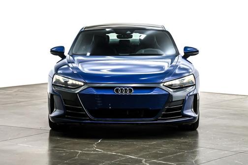2024 Audi e-tron GT Premium Plus quattro