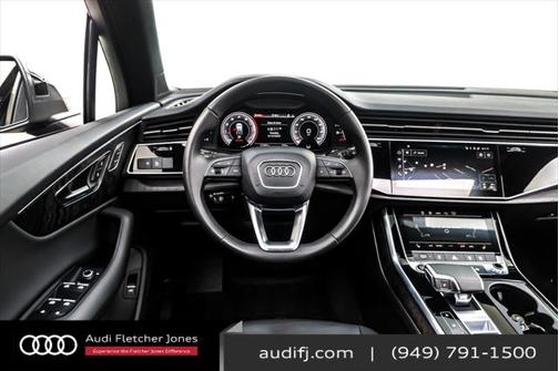 2022 Audi Q7 55 Premium Plus