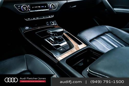 2022 Audi Q5 45 S line Premium Plus