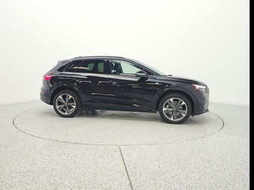 Mythos Black Metallic 2023 Audi Q4 e-tron Premium Plus 50 quattro