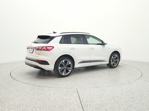 Glacier White Metallic 2023 Audi Q4 e-tron Premium Plus 50 quattro