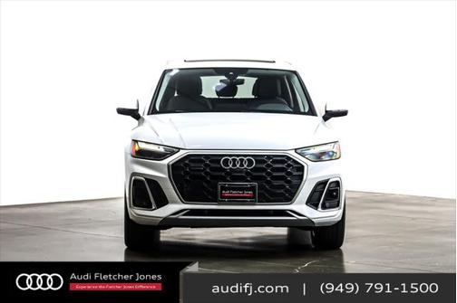 2022 Audi Q5 45 S line Premium Plus