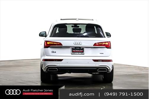 2022 Audi Q5 45 S line Premium Plus