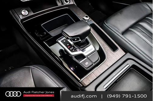 2022 Audi Q5 45 S line Premium Plus