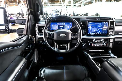Agate Black Metallic 2025 Ford F-350 Platinum
