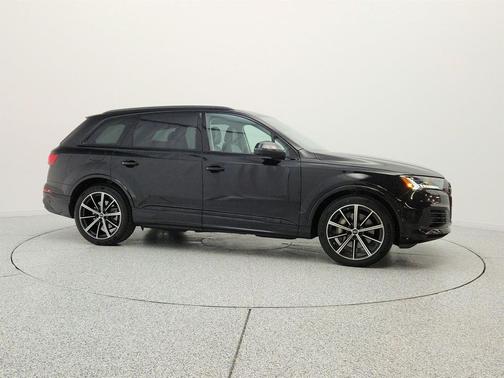 Mythos Black Metallic 2023 Audi Q7 55 Prestige
