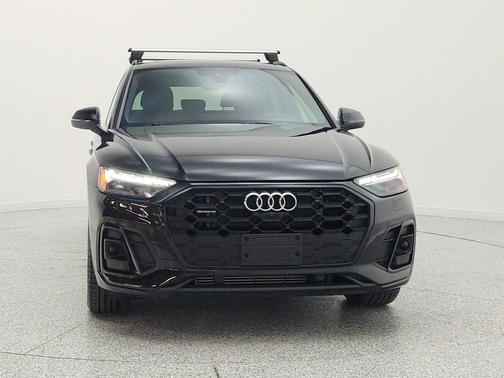 Mythos Black Metallic 2023 Audi Q5 55 S line Prestige