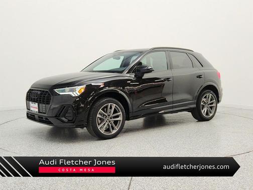 Mythos Black Metallic 2023 Audi Q3 Premium 45 TFSI S line quattro Tiptronic