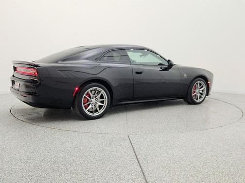 Diamond Black Crystal Pearlcoat 2025 Dodge Charger Daytona Scat Pack