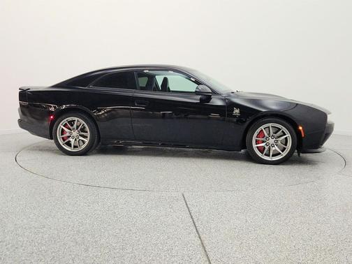 Diamond Black Crystal Pearlcoat 2025 Dodge Charger Daytona Scat Pack