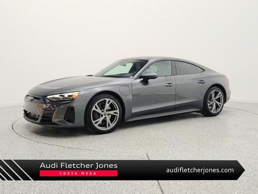 Daytona Gray Pearl Effect 2024 Audi e-tron GT Premium Plus quattro