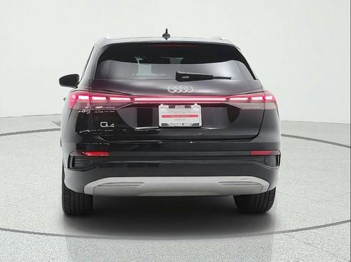 Mythos Black Metallic 2023 Audi Q4 e-tron Premium Plus 40 RWD