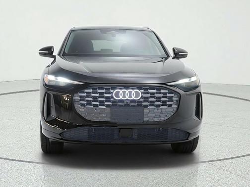 Mythos Black Metallic 2026 Audi Q5 Premium TFSI quattro S tronic