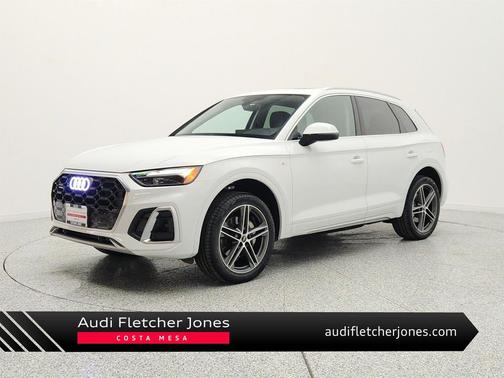 Glacier White Metallic 2025 Audi Q5 55 S line Premium