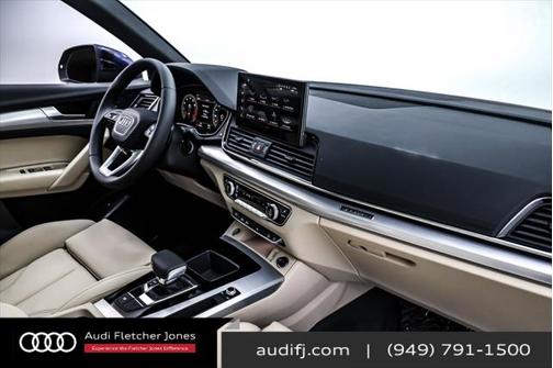 2025 Audi Q5 45 S line Premium