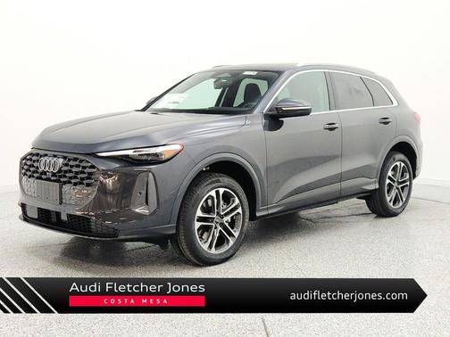 Tambora Gray Metallic 2026 Audi Q5 Premium Plus TFSI quattro S tronic