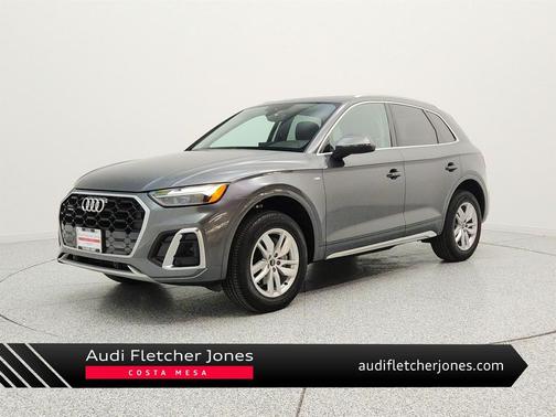 Daytona Gray Pearl Effect 2024 Audi Q5 45 S line Premium