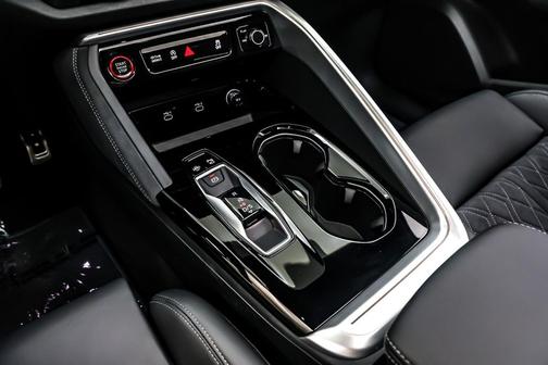 2025 Audi SQ5 3.0T Premium Plus