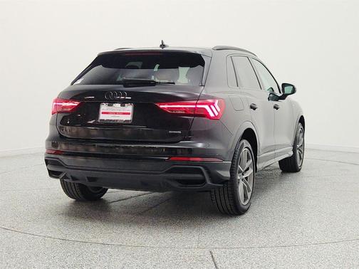 Mythos Black Metallic 2023 Audi Q3 Premium 45 TFSI S line quattro Tiptronic