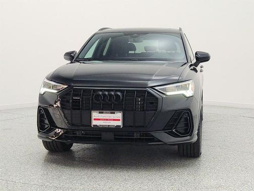 Mythos Black Metallic 2023 Audi Q3 Premium 45 TFSI S line quattro Tiptronic