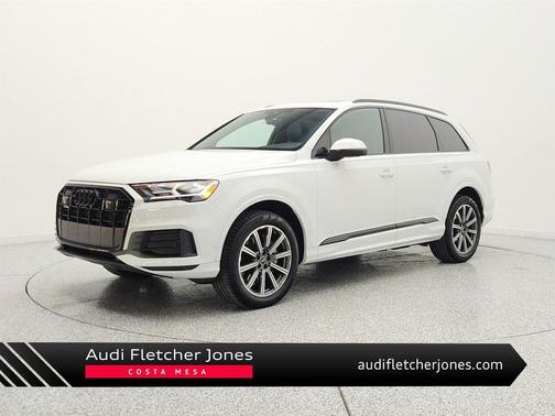 Glacier White Metallic 2022 Audi Q7 45 Premium Plus