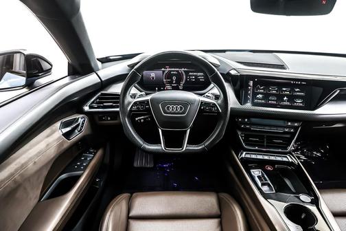 2022 Audi e-tron GT Prestige