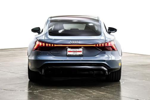 2022 Audi e-tron GT Prestige