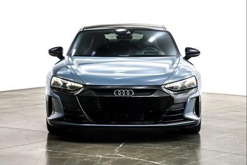 2022 Audi e-tron GT Prestige