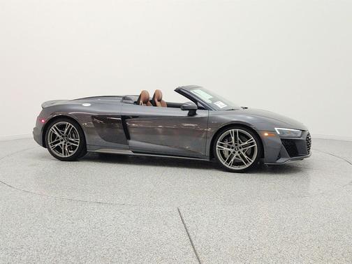 Daytona Gray Pearl Effect 2021 Audi R8 V10 performance quattro S tronic