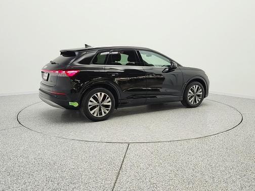 Mythos Black Metallic 2023 Audi Q4 e-tron Premium 40 RWD