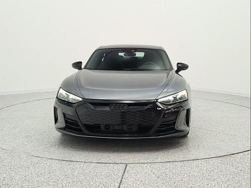 Daytona Gray Pearl Effect 2022 Audi e-tron GT Premium Plus