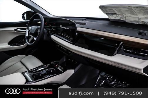 2025 Audi Q6 e-tron Premium Plus quattro