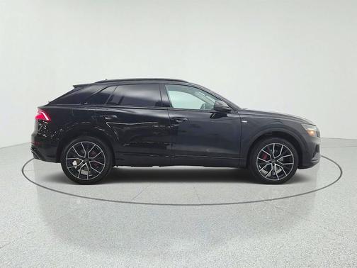 Mythos Black Metallic 2023 Audi Q8 55 Premium Plus
