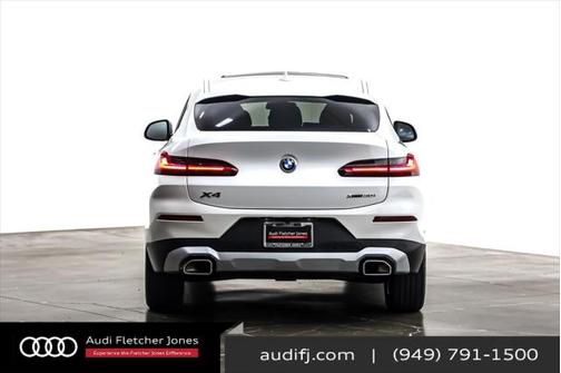2024 BMW X4 xDrive30i