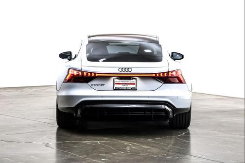 2024 Audi RS e-tron GT quattro