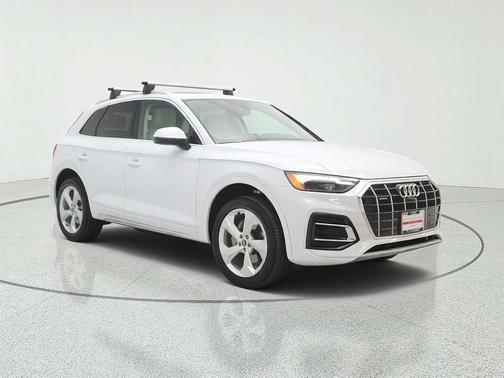 Glacier White Metallic 2021 Audi Q5 45 Premium Plus