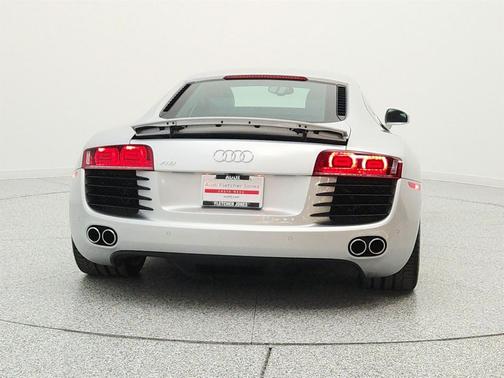 Ice Silver Metallic With Apollo Silver Sideblades 2010 Audi R8 4.2 quattro