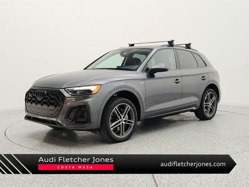 Daytona Gray Pearl Effect 2023 Audi Q5 55 S line Premium Plus