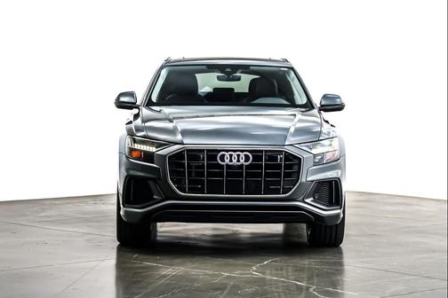 2023 Audi Q8 55 Premium Plus
