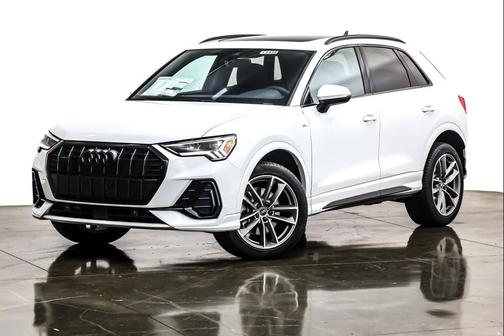 2025 Audi Q3 Premium 45 TFSI S line quattro Tiptronic