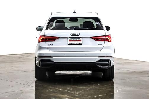 2025 Audi Q3 Premium 45 TFSI S line quattro Tiptronic