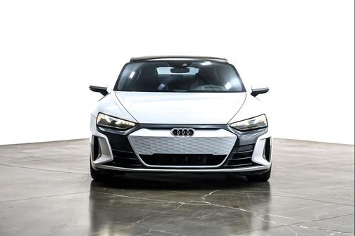 2023 Audi e-tron GT Premium Plus quattro