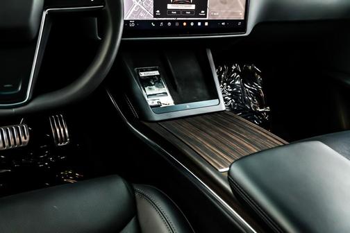 2024 Tesla Model X Long Range