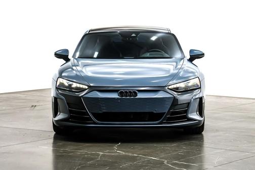 2024 Audi e-tron GT Premium Plus quattro