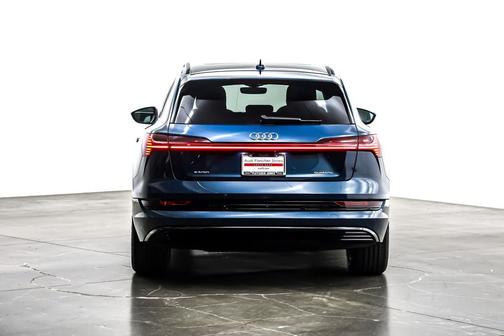 2023 Audi e-tron Premium quattro