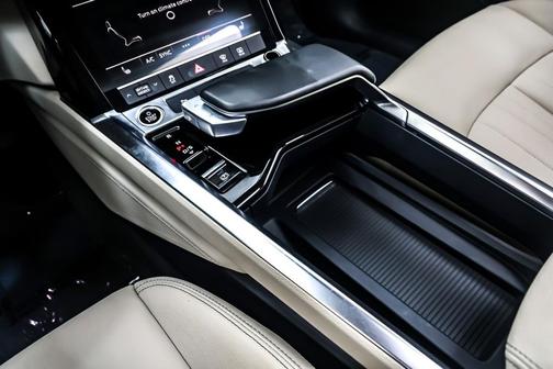 2023 Audi e-tron Premium quattro