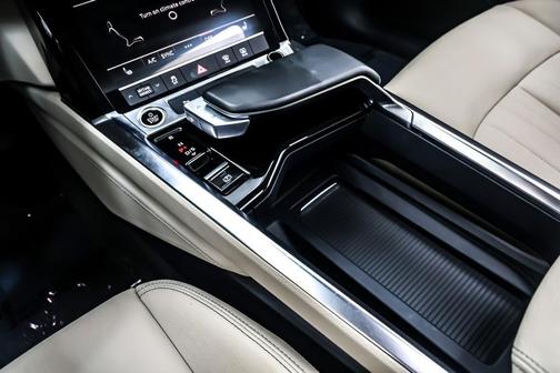 2023 Audi e-tron Premium quattro