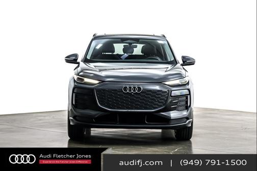 2025 Audi Q6 e-tron Premium quattro