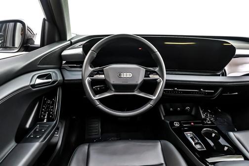 2025 Audi Q6 e-tron Premium quattro