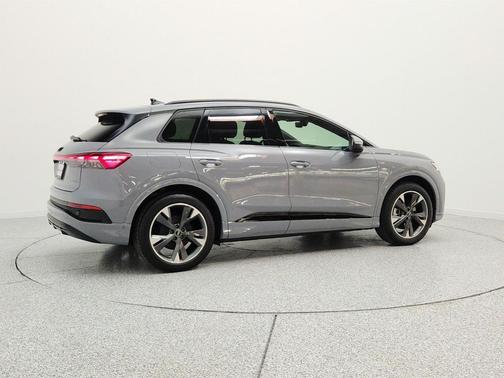 Pebble Gray 2024 Audi Q4 e-tron Prestige
